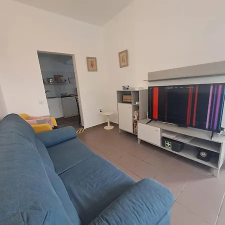 Granny House Madeira بيت للعطل